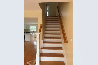 11 Maitland Ave, Lowell, MA 01851 - Photo 6
