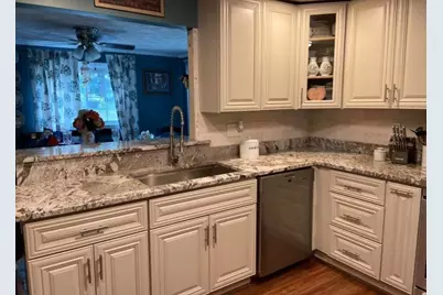 43 Randolph Ave, Brockton, MA 02302 - Photo 2