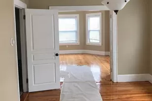 368 Pleasant St, Brockton, MA 02301 - Photo 4