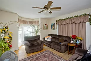 863 Worthington St, Springfield, MA 01105 - Photo 8