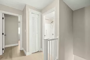 31 Farrwood Dr, Haverhill, MA 01835 - Photo 12