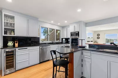 10 Crowninshield Road, Marblehead, MA 01945 - Photo 16