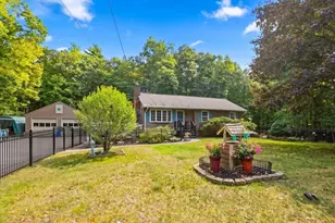 17 Maple St, Douglas, MA 01516 - Photo 40