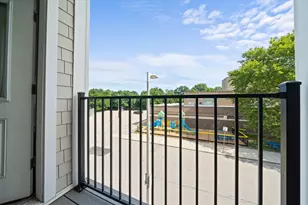 29 Tilesboro St, Boston, MA 02122 - Photo 18