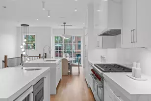 555 E Broadway, Boston, MA 02127 - Photo 2