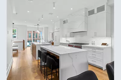 555 E Broadway, Boston, MA 02127 - Photo 1