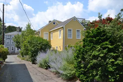 4 Goodwins Court #1, Marblehead, MA 01945 - Photo 2