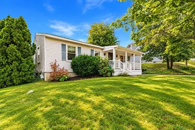 11 Irene St, New Bedford, MA 02745 - Photo 2