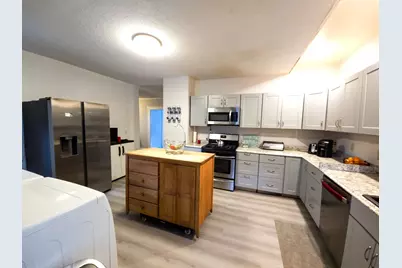 38 Northampton Ave, Springfield, MA 01109 - Photo 22