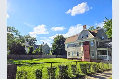 38 Northampton Ave, Springfield, MA 01109 - Photo 2