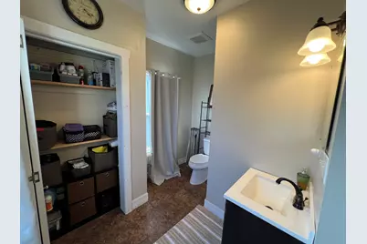 38 Northampton Ave, Springfield, MA 01109 - Photo 34