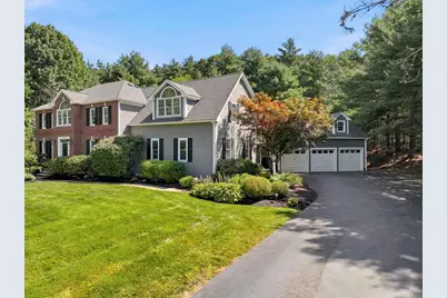 12 Daniel Shays Rd, Hopkinton, MA 01748 - Photo 4