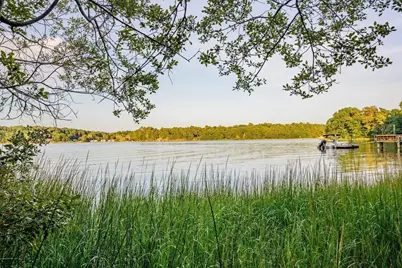 129 Driftwood Ln, Yarmouth, MA 02664 - Photo 4
