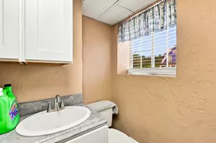 10 Munson St, Hudson, MA 01749 - Photo 30