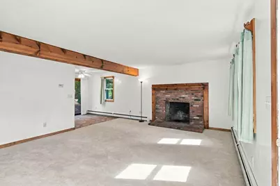 35 Pinecrest Beach Dr, Falmouth, MA 02536 - Photo 14