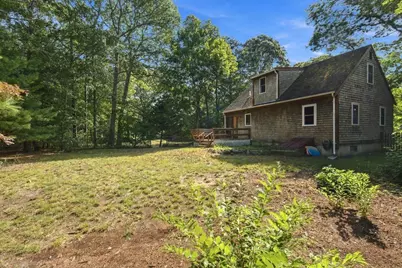 35 Pinecrest Beach Dr, Falmouth, MA 02536 - Photo 8