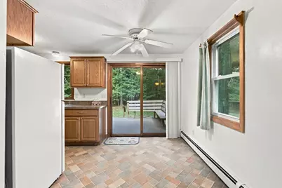 35 Pinecrest Beach Dr, Falmouth, MA 02536 - Photo 16
