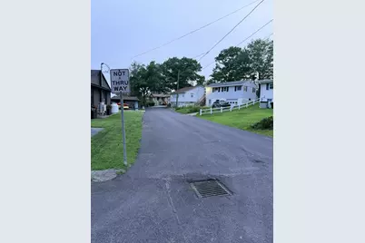 60 Wakefield Ave Webster Lake, Webster, MA 01570 - Photo 10