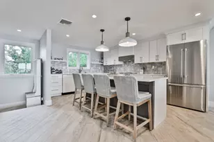 45 Raymond St, Manchester by the Sea, MA 01944 - Photo 2