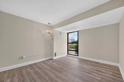 566 Commonwealth Ave #308, Boston, MA 02215 - Photo 18