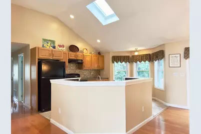 75 Moreland Green Dr, Worcester, MA 01609 - Photo 4