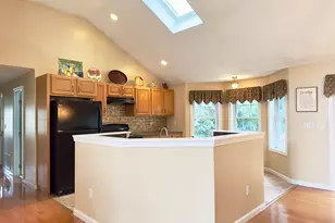 75 Moreland Green Dr, Worcester, MA 01609 - Photo 4