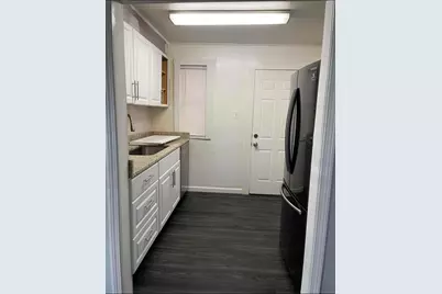 69 Fox St, Worcester, MA 01604 - Photo 30
