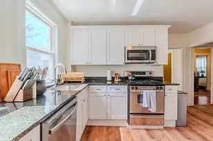 27R Albion, Somerville, MA 02143 - Photo 10