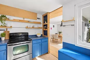 210 Centre St, Quincy, MA 02169 - Photo 12