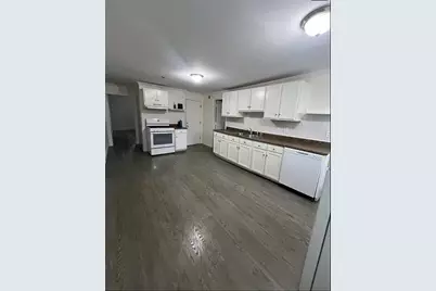 11 Lilley St #7, Lowell, MA 01850 - Photo 2