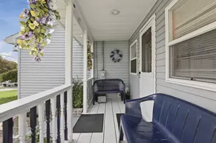 66 Observatory Ave, Haverhill, MA 01832 - Photo 2