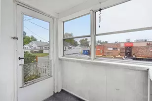 1774 Carew St, Springfield, MA 01104 - Photo 16