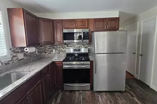 32 Breer Cir, Brockton, MA 02301 - Photo 4