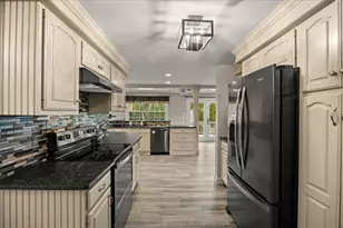 155 Commonwealth Ave, Attleboro, MA 02703 - Photo 6