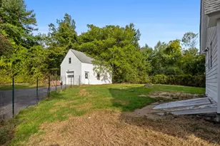 10 Salem St, Methuen, MA 01844 - Photo 6