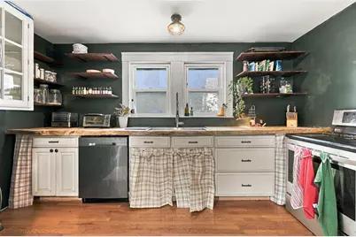 10 Salem St, Methuen, MA 01844 - Photo 24