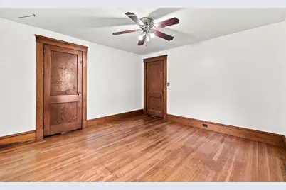 10 Salem St, Methuen, MA 01844 - Photo 10