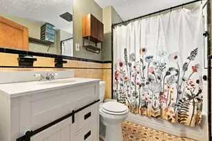 10 Salem St, Methuen, MA 01844 - Photo 14