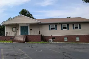 136 Winn St, Burlington, MA 01803 - Photo 1