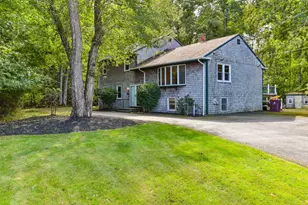 6 Mapleton St, Acushnet, MA 02743 - Photo 2