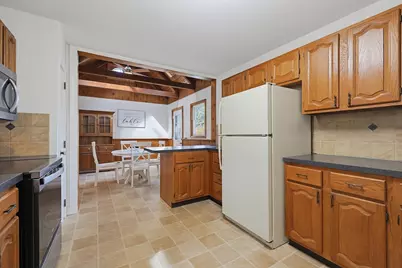 21 Burt St, Attleboro, MA 02703 - Photo 12