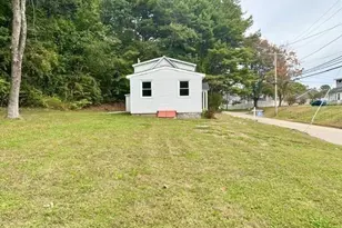 78 Pleasant St, Grafton, MA 01519 - Photo 4