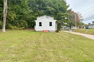 78 Pleasant St, Grafton, MA 01519 - Photo 4