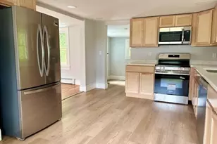 78 Pleasant St, Grafton, MA 01519 - Photo 12