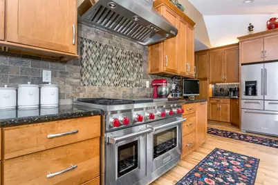 1322 Pond St, Franklin, MA 02038 - Photo 16