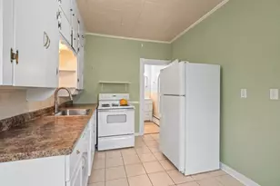 56 Warren Ave, Marlborough, MA 01752 - Photo 12
