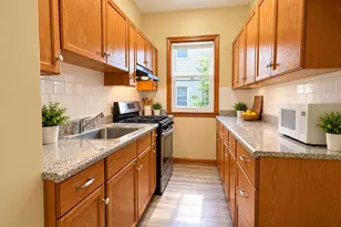 106 Richmond St, New Bedford, MA 02740 - Photo 12