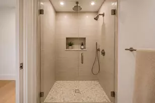 185 E St, Boston, MA 02127 - Photo 12