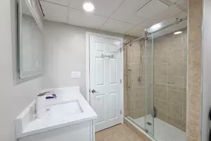 22 Dorchester St, Waltham, MA 02453 - Photo 12