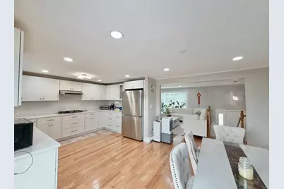 22 Dorchester St, Waltham, MA 02453 - Photo 2